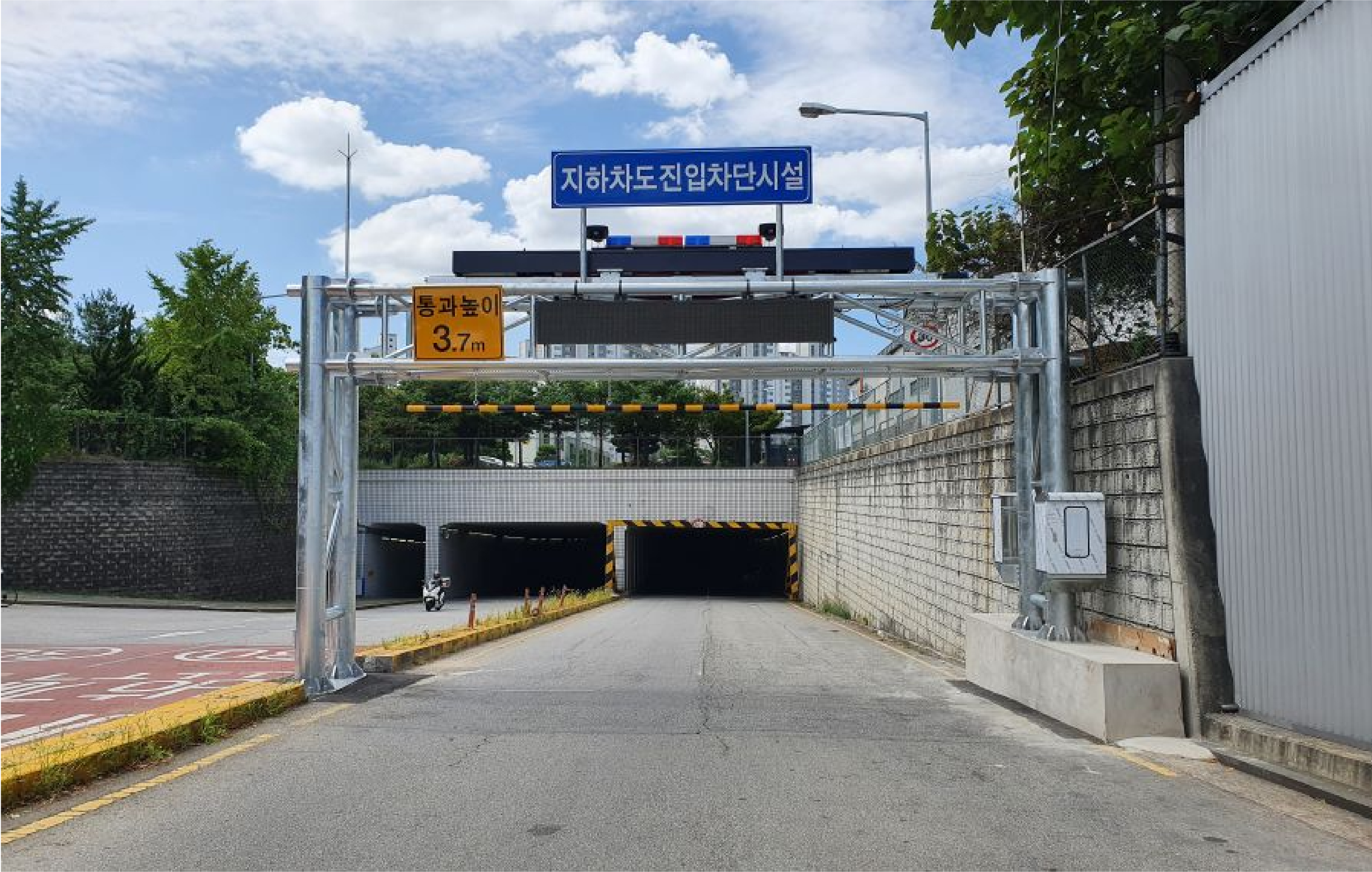 [시공사례] 서울특별시 동대문구 동부지하차도 자동차단시스템 및 CCTV 카메라 외 45종...